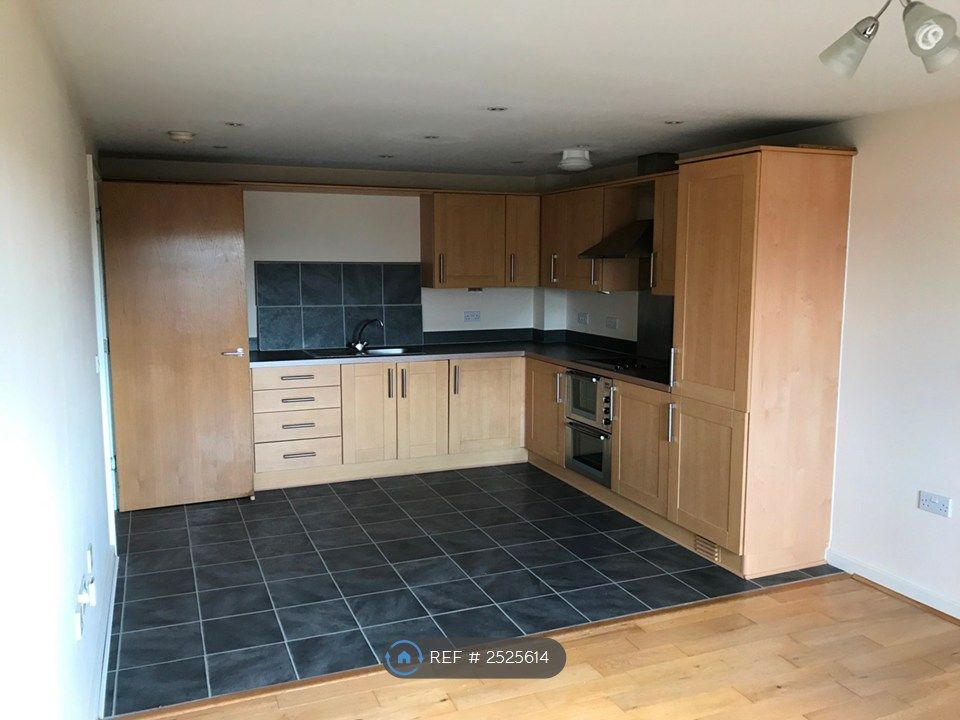 Property photo 1 of 5 Kitchen