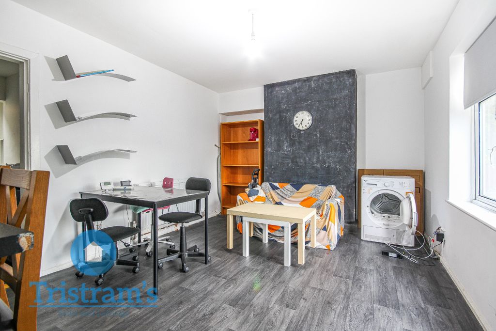 Property photo 1 of 10 Img_4004