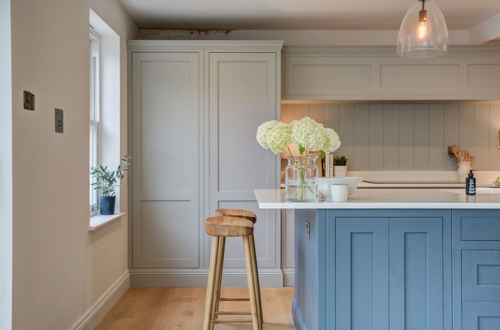 Property photo 3 of 32