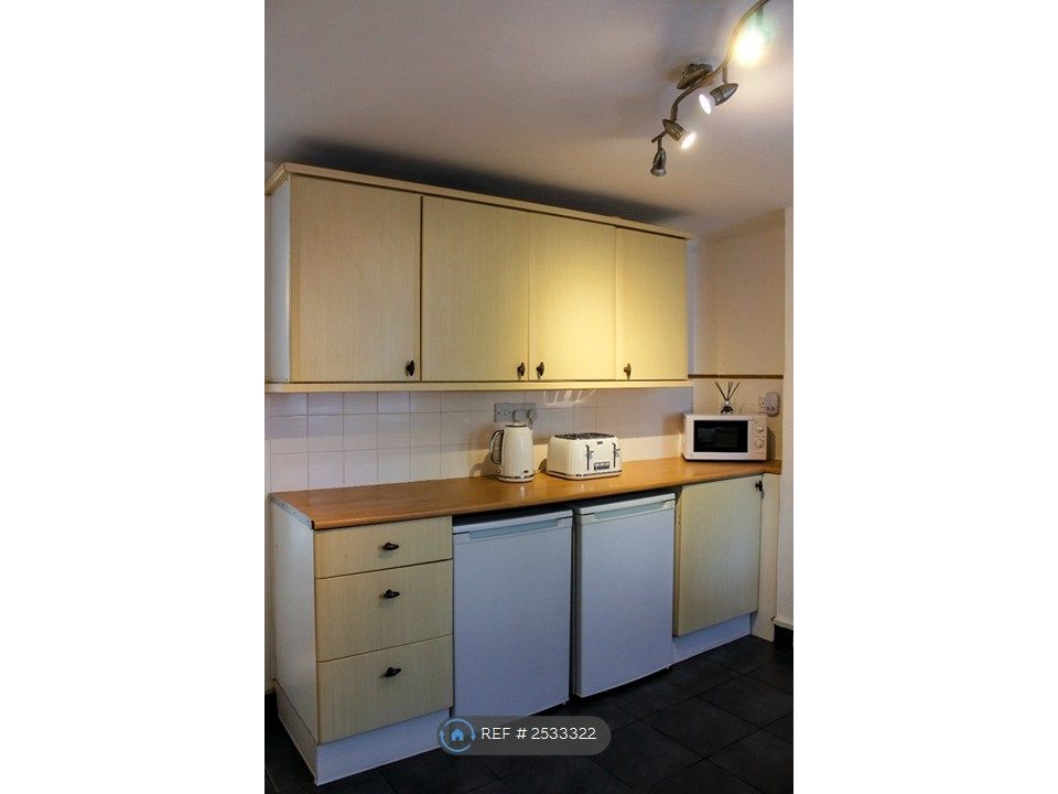 Property photo 3 of 13 Kitchen