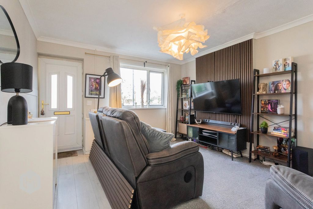 Property photo 2 of 19 Photograph