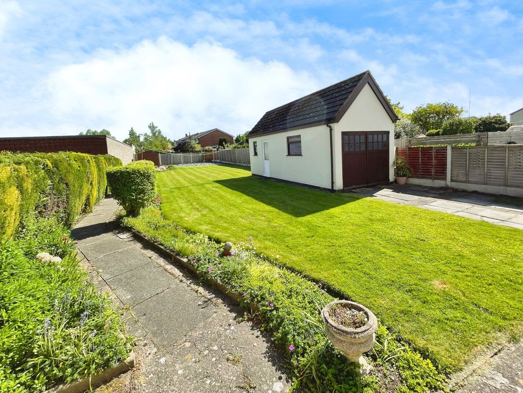 Property photo 2 of 16 Picture No. 32