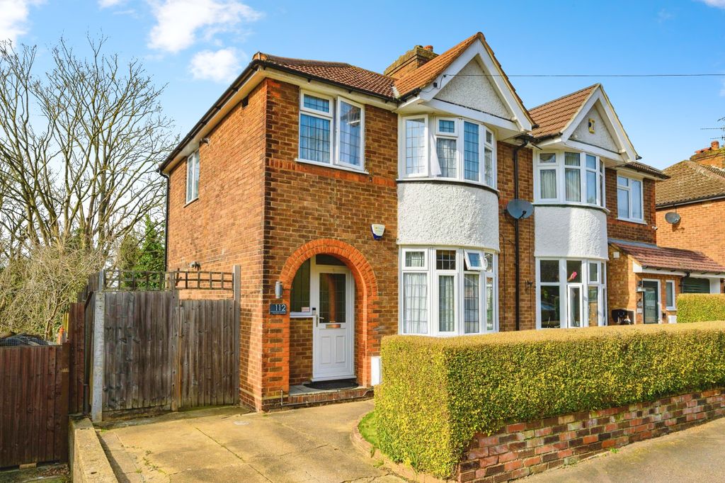 Property photo 1 of 17 Photography