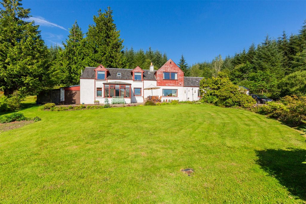 Property photo 2 of 19