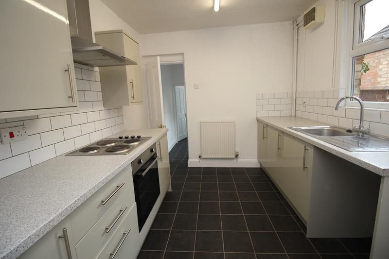 Property photo 2 of 8 Kitchen