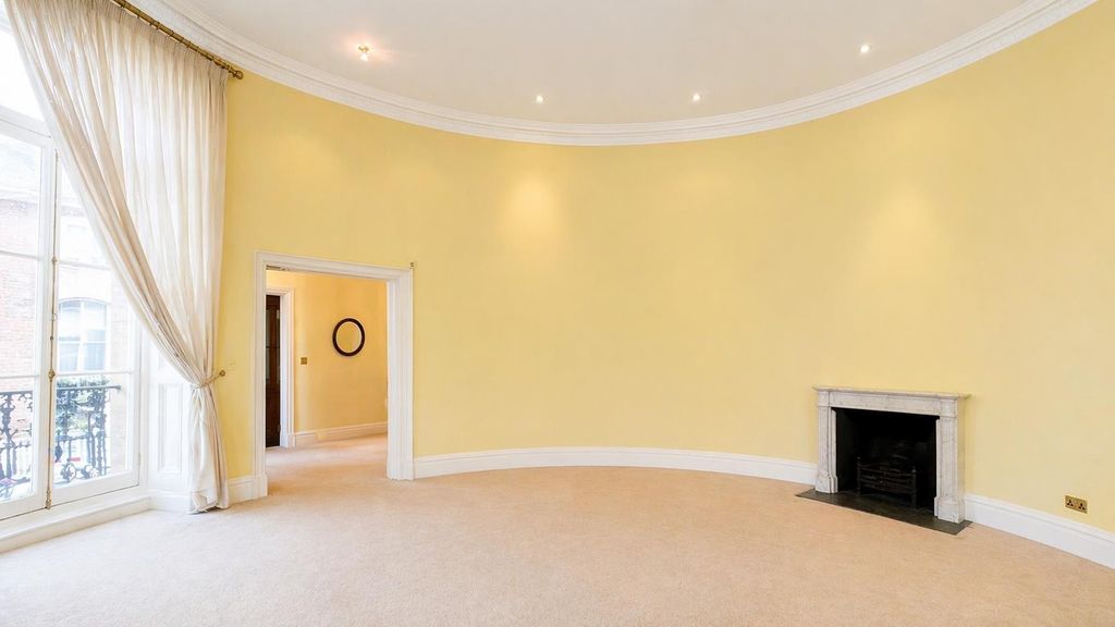 Property photo 2 of 15 Bb6F6E33-34A6-45Df-915A-B225Df0d962F.Png