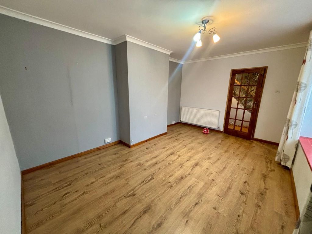 Property photo 2 of 13 Img_6131.Jpg