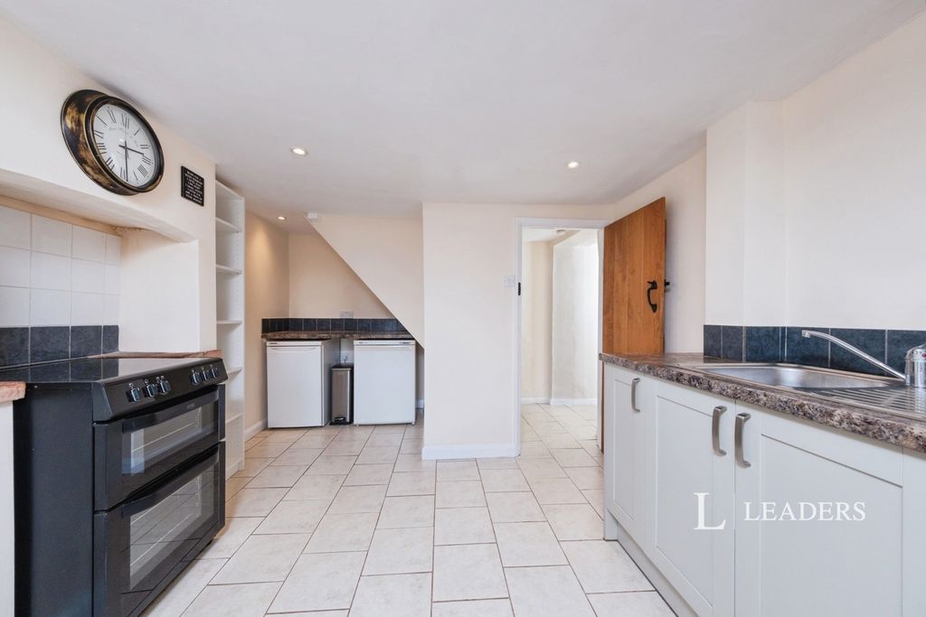 Property photo 3 of 13 Pbox-Img.Jpg