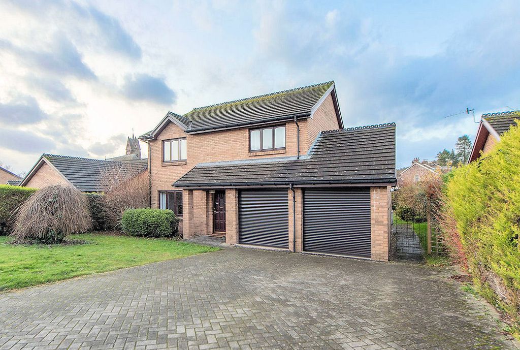 Property photo 1 of 24