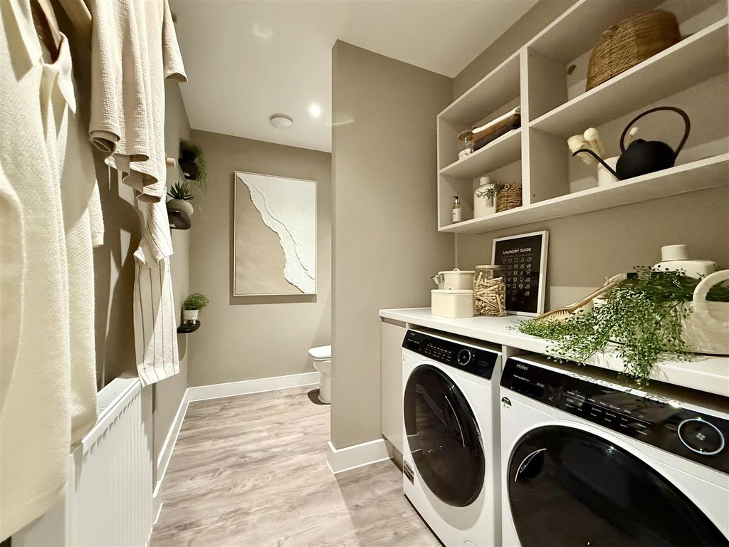 Property photo 3 of 26