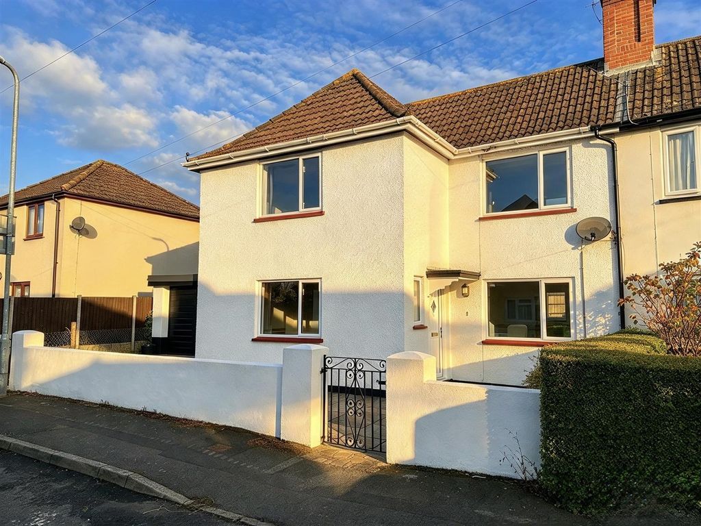 Property photo 1 of 30