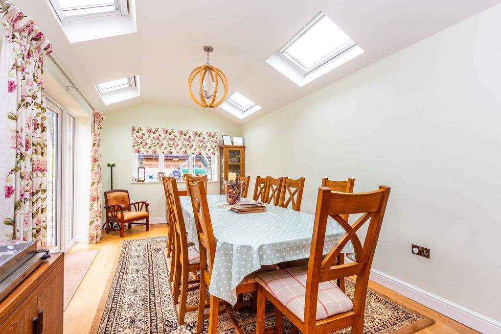 Property photo 2 of 17 Dining Room