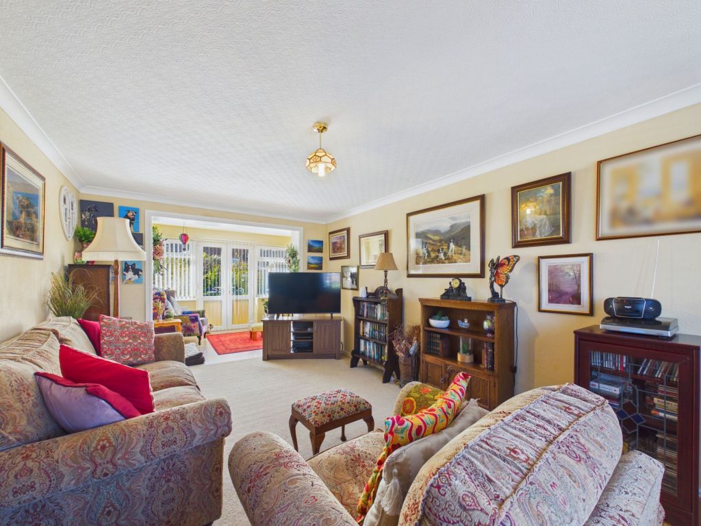 Property photo 2 of 23