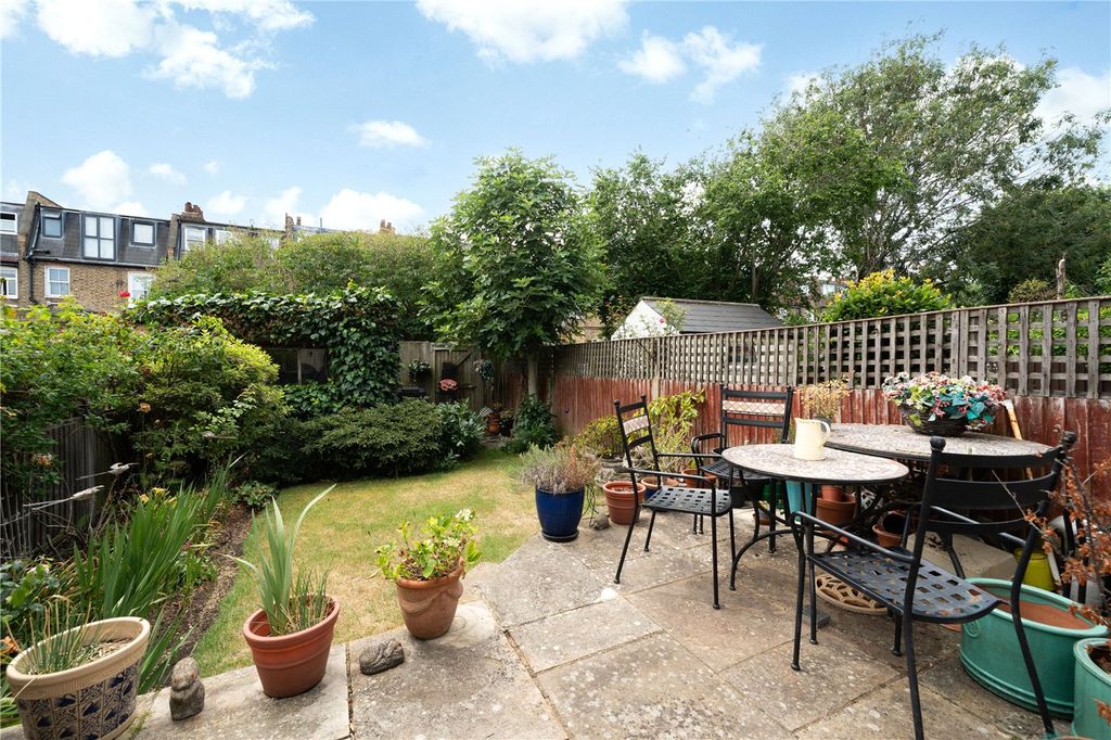 Property photo 2 of 7 Picture No. 04