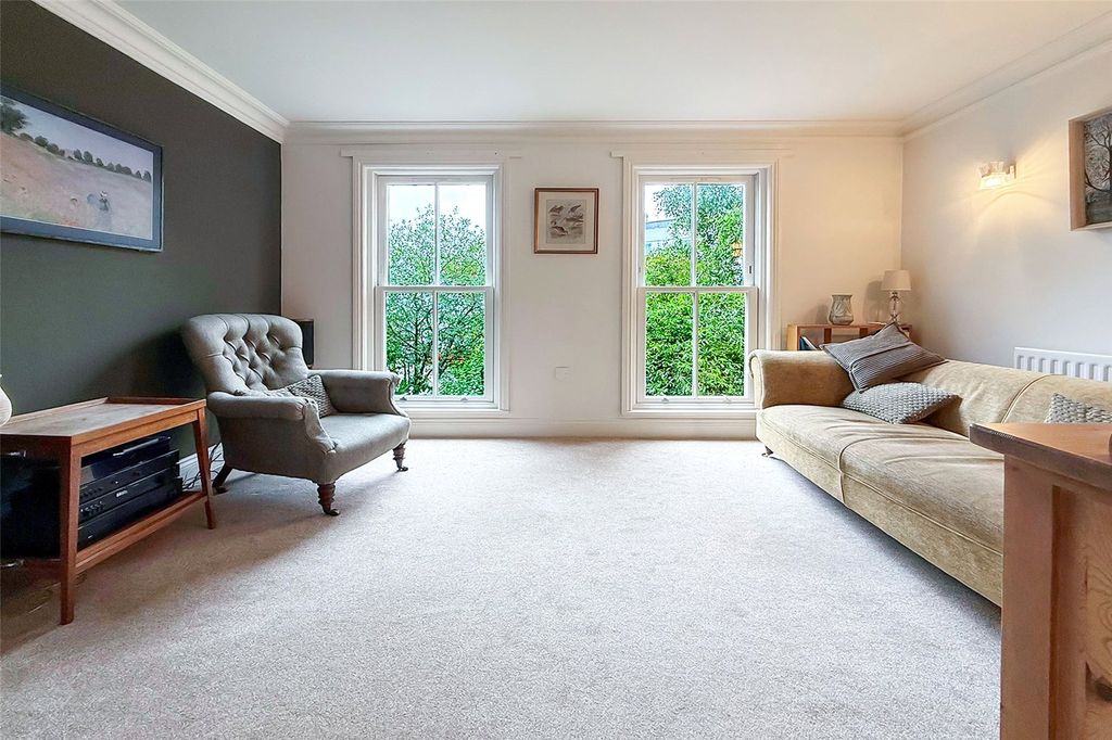 Property photo 2 of 22 Picture No. 65