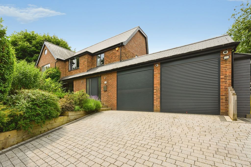 Property photo 1 of 23 Pbox-Img.Jpg