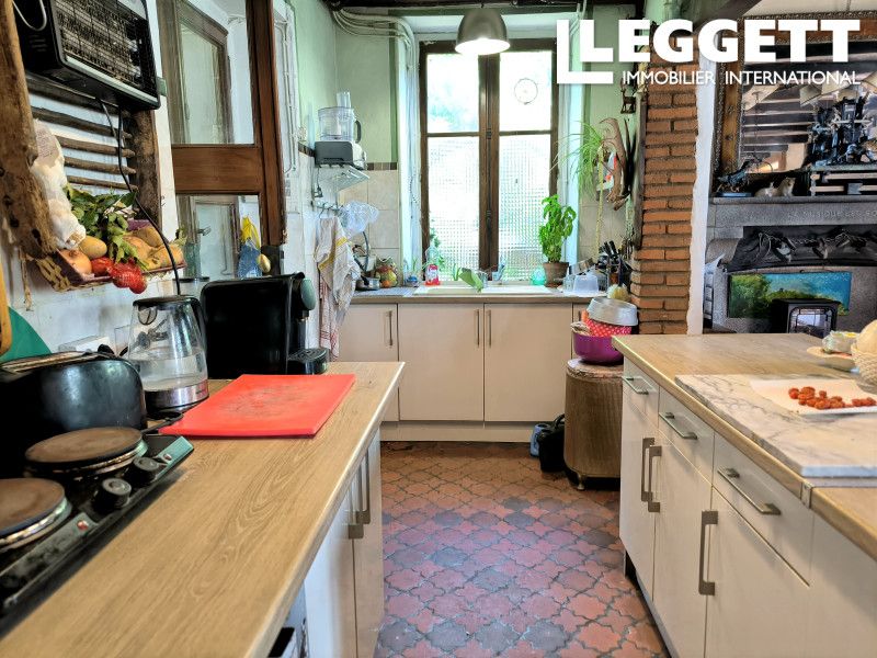 Property photo 3 of 10