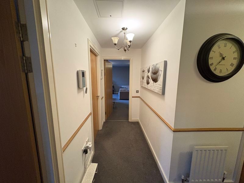 Property photo 2 of 10 Photo 9