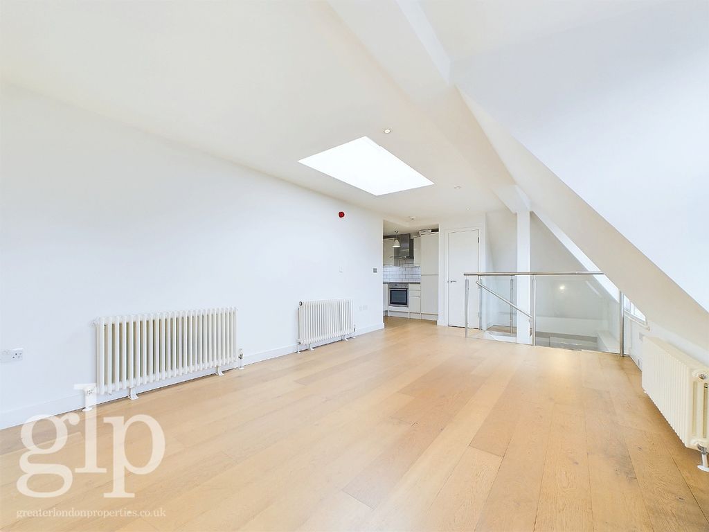 Property photo 1 of 20 973392