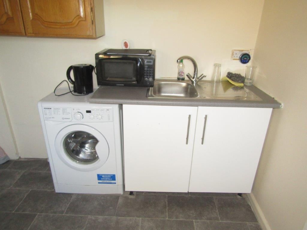 Property photo 3 of 10 Img 2947