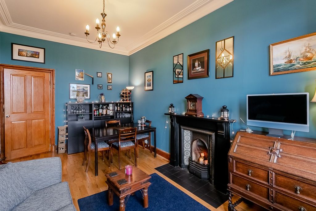 Property photo 3 of 27