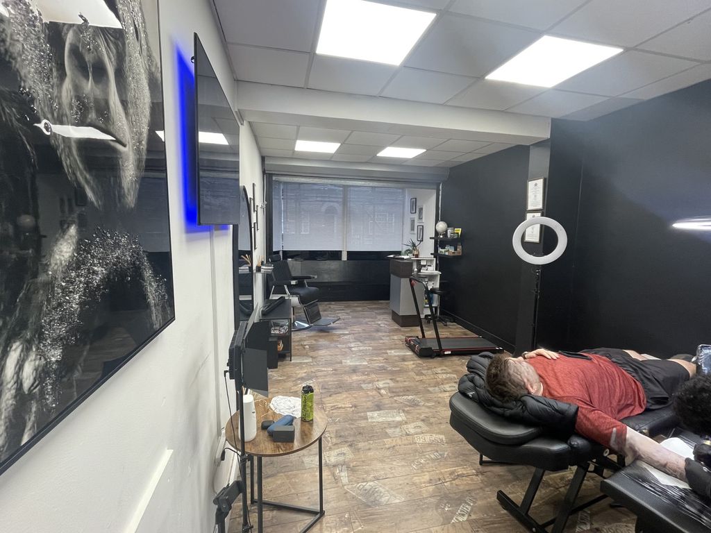 Property photo 2 of 3