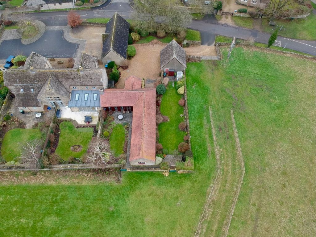 Property photo 3 of 16