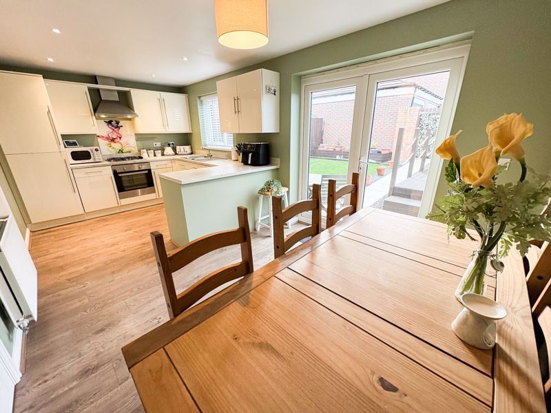 Property photo 3 of 16 Photo 2