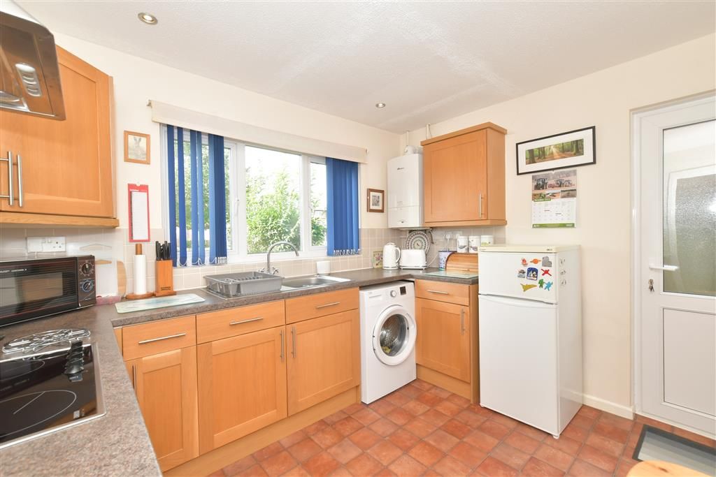 Property photo 3 of 13 Kitchen