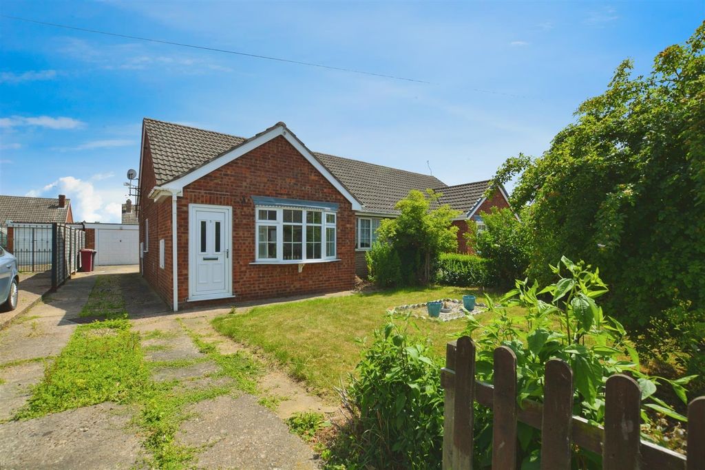 Property photo 1 of 16 Front