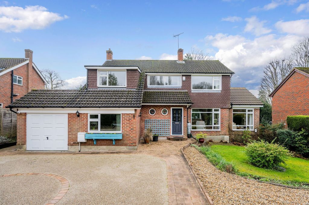 Property photo 1 of 18