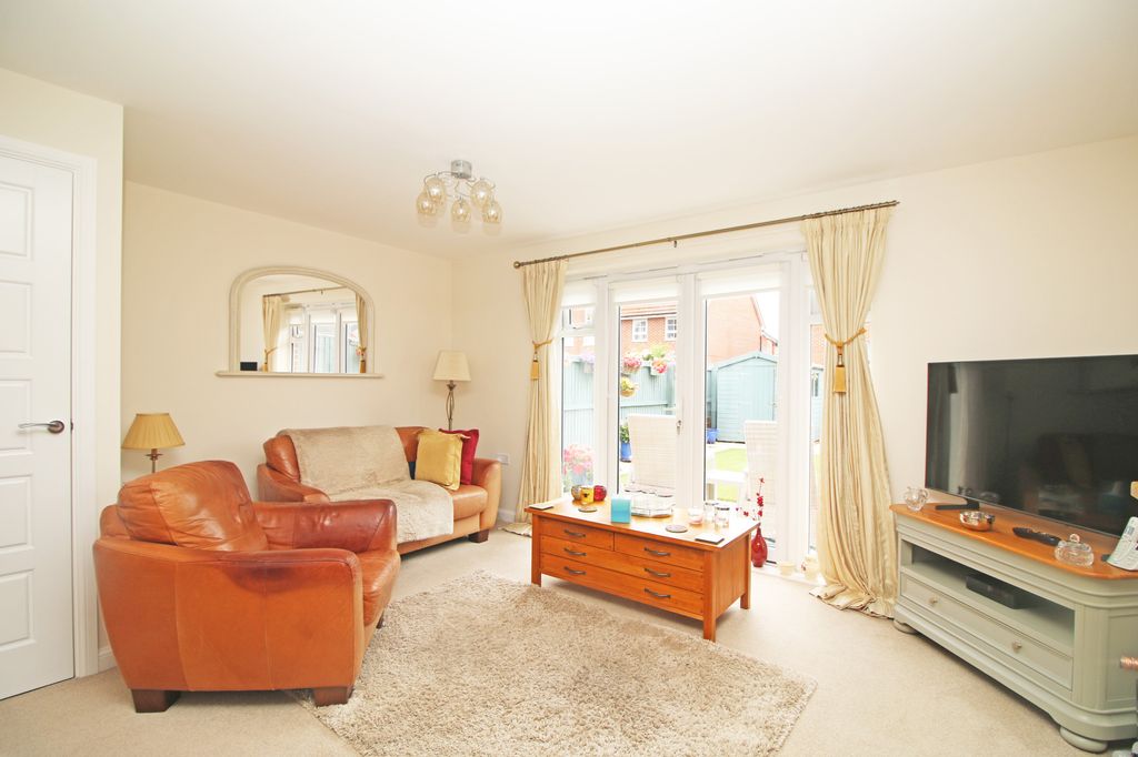 Property photo 3 of 19