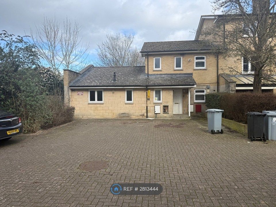 Property photo 2 of 10