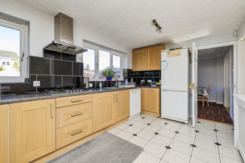 Property photo 2 of 13