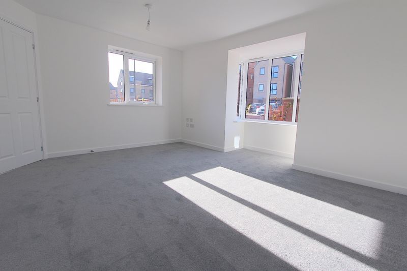 Property photo 3 of 14 Photo 13