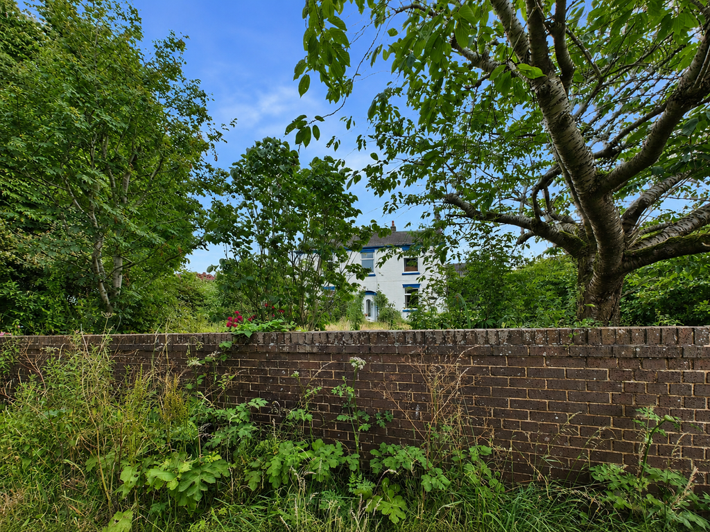 Property photo 3 of 47