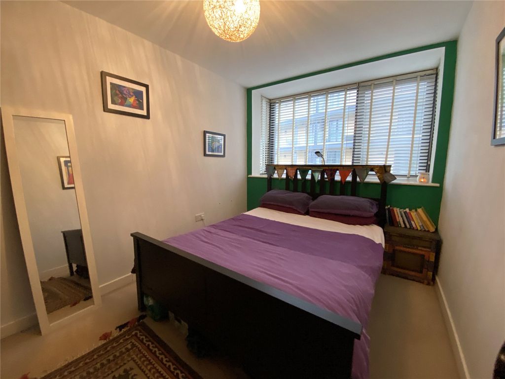 Property photo 3 of 6 Picture No. 04