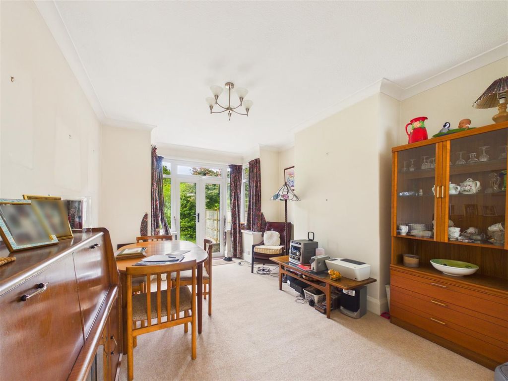 Property photo 3 of 9 Cam05451G0-Pr0152-Still002.Jpg