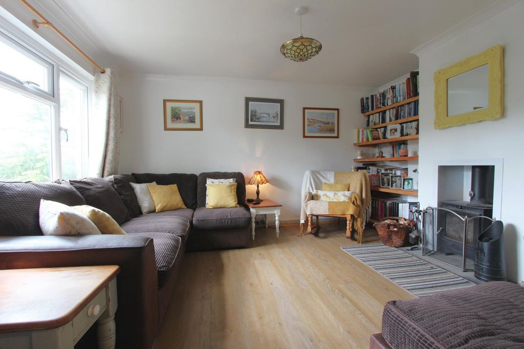 Property photo 2 of 28 Photo 33