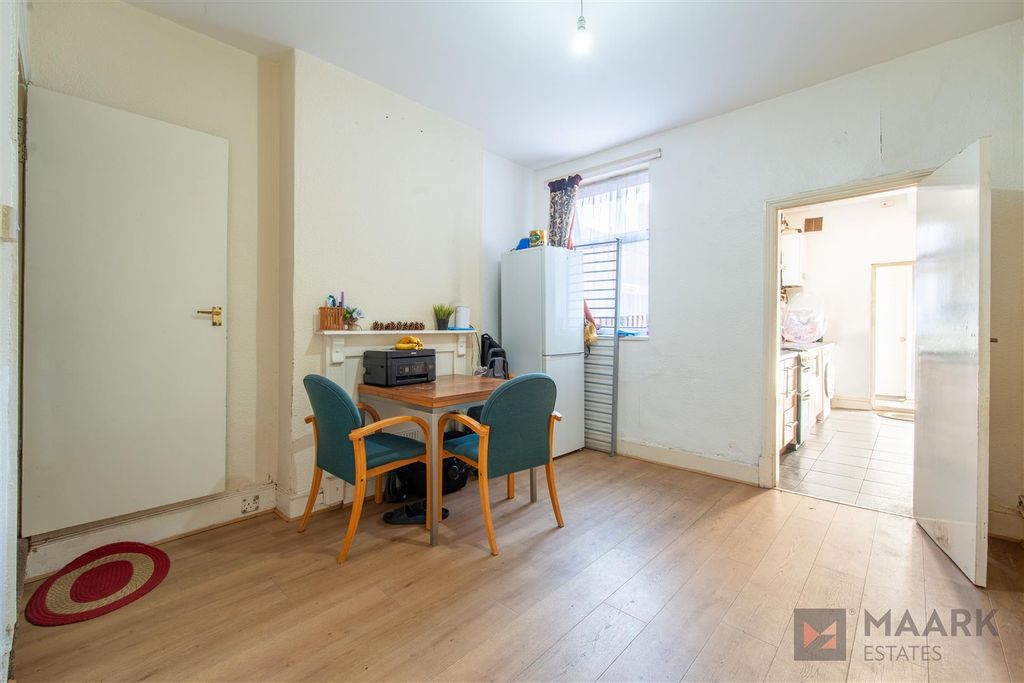 Property photo 3 of 11 Olphinst-11.Jpg