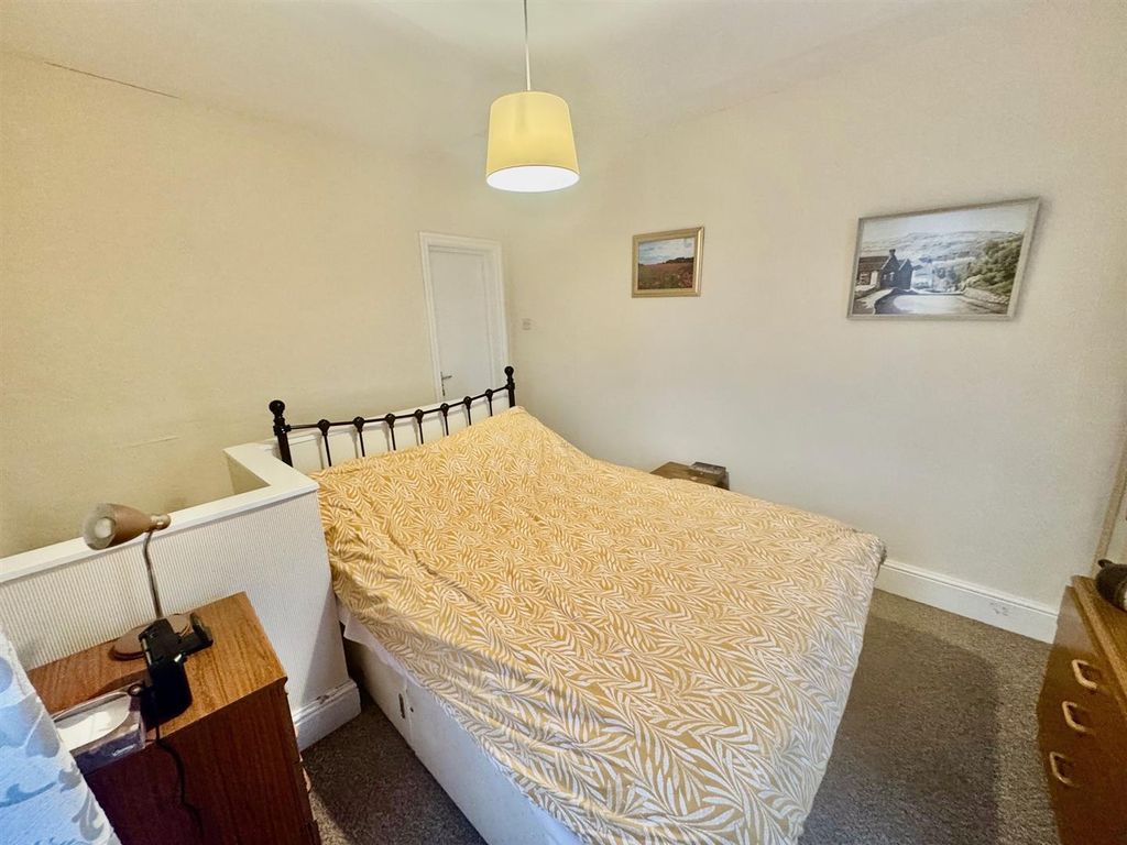 Property photo 3 of 14 Bedroom 1c.Jpg