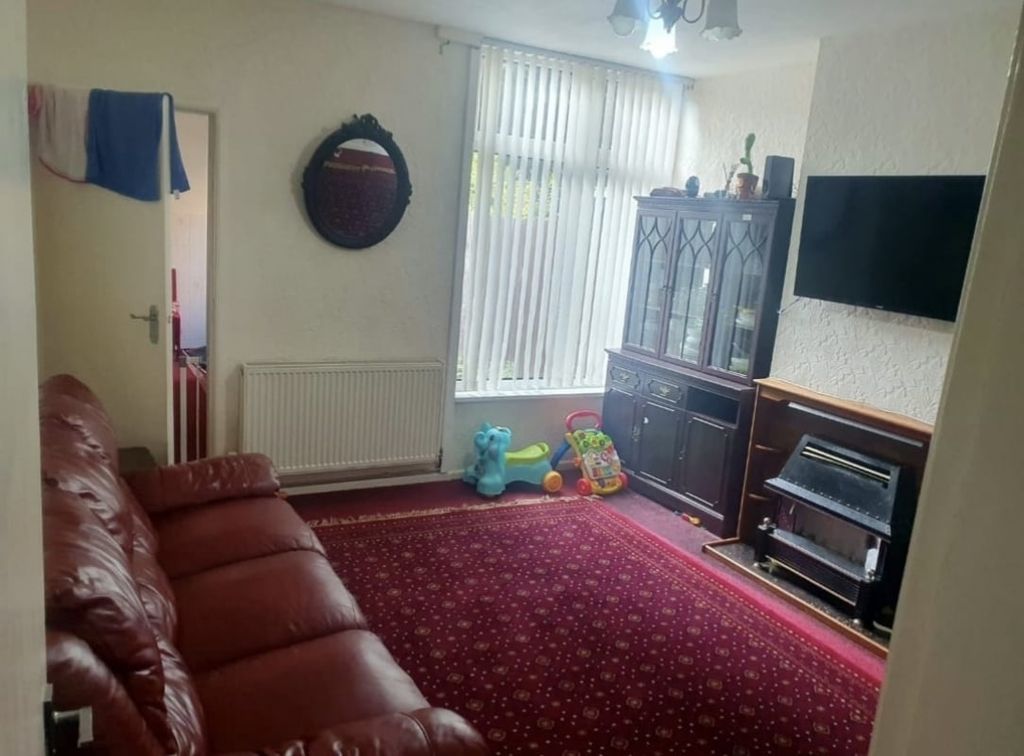 Property photo 3 of 10