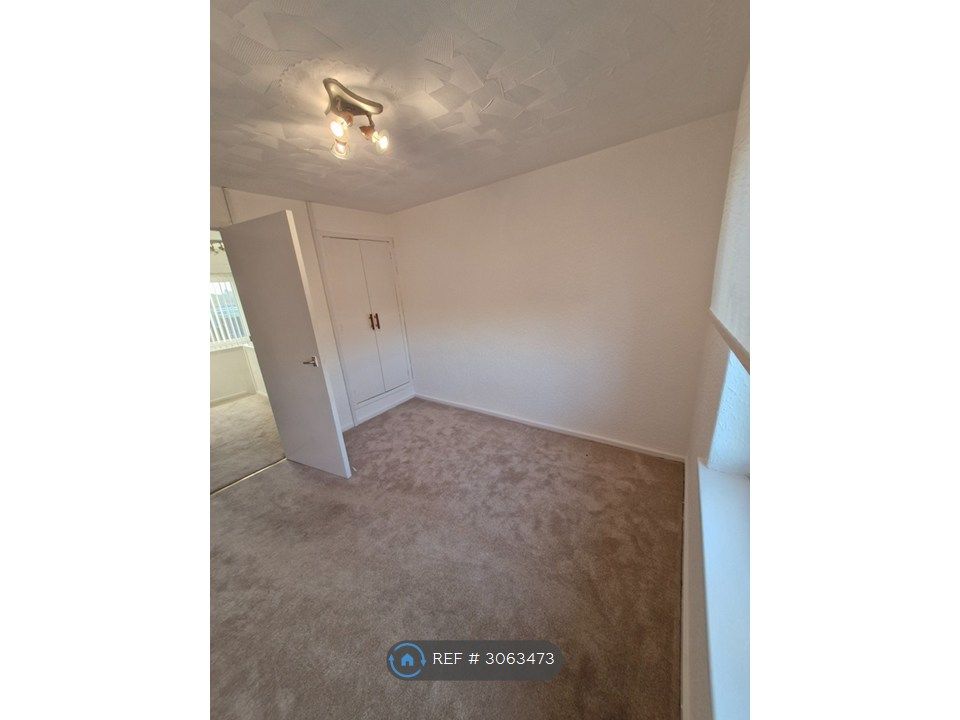 Property photo 3 of 15 Bedroom