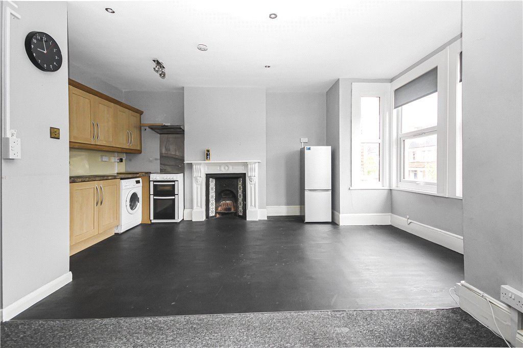 Property photo 3 of 16 Reception/ Kitchen