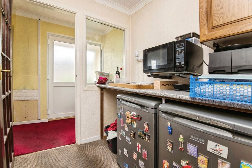 Property photo 2 of 10 Utility