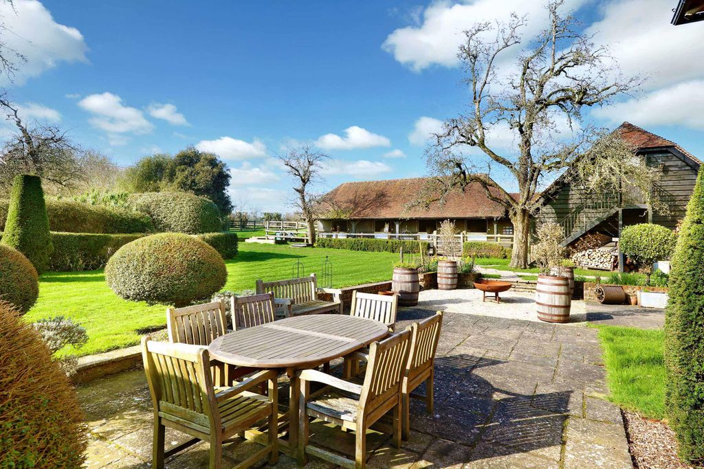 Property photo 3 of 35 Image