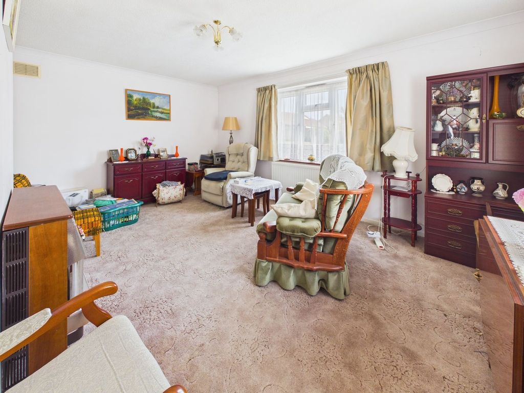 Property photo 3 of 9