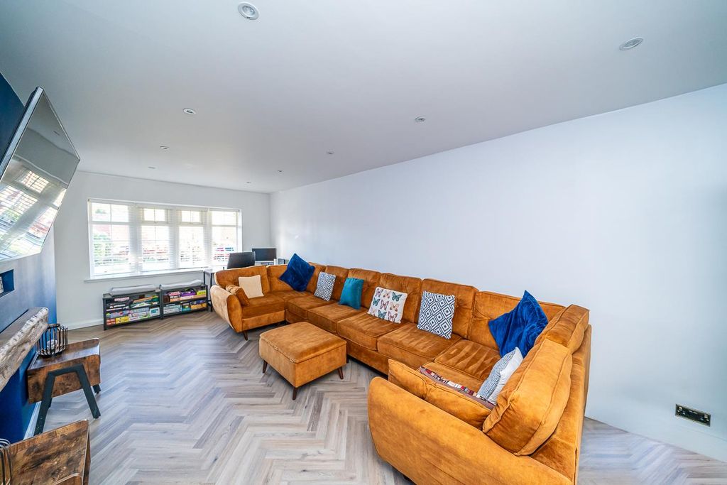 Property photo 2 of 42 Webbs-28.Jpg