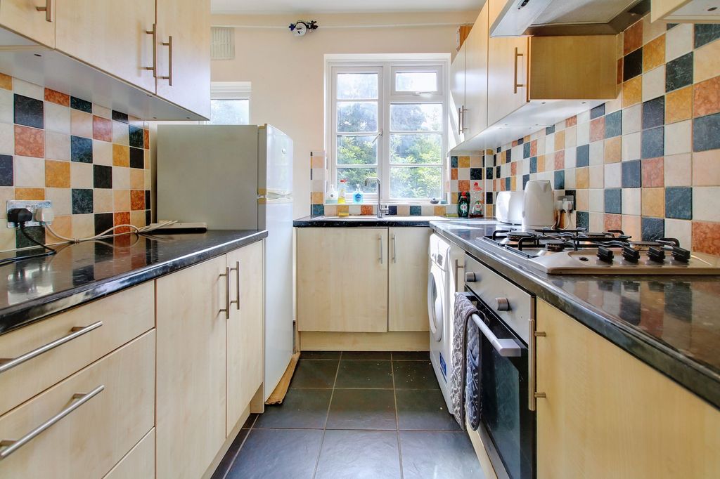 Property photo 3 of 16 Kitchen