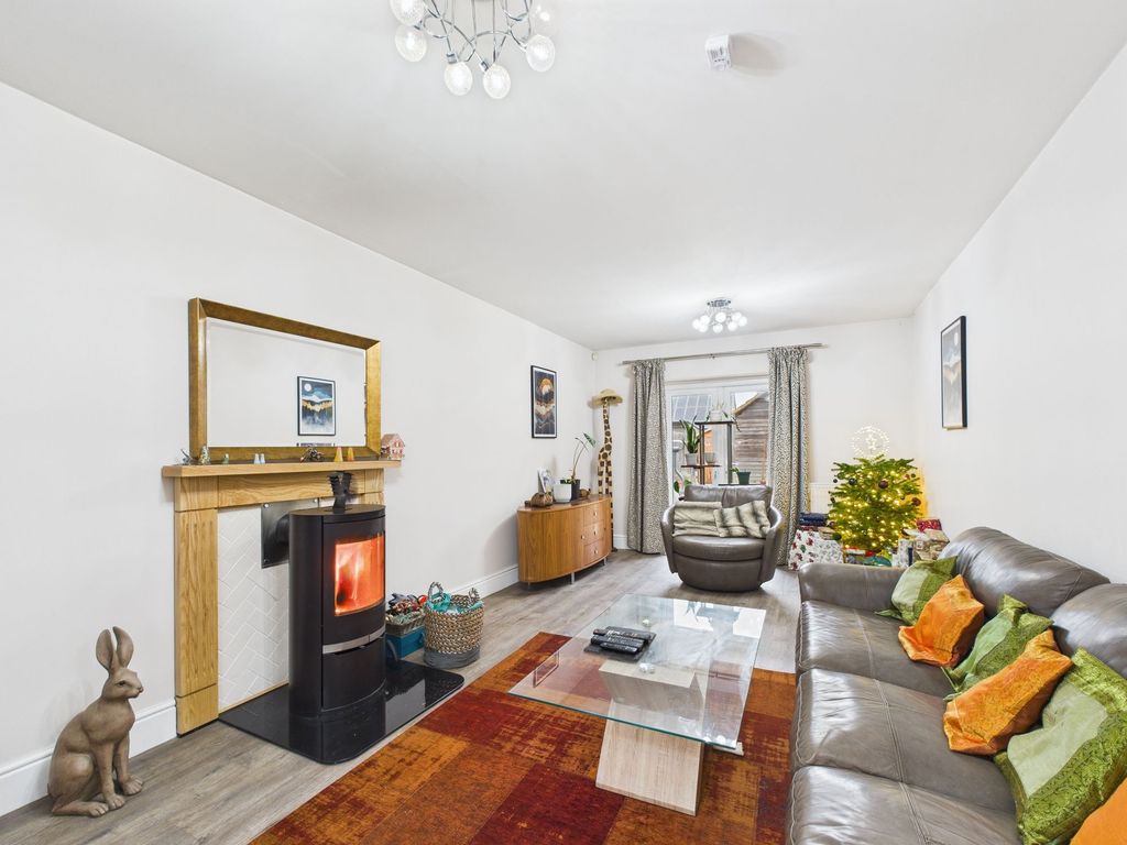 Property photo 2 of 22